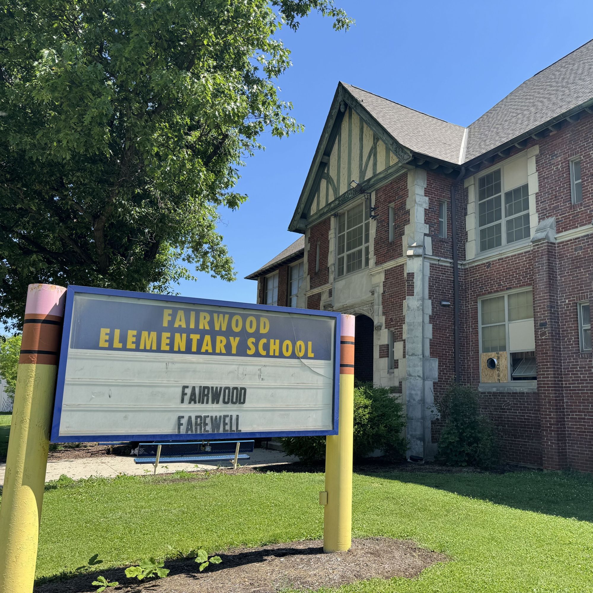 Many Ohio schools permanently close as the academic year ends episode artwork