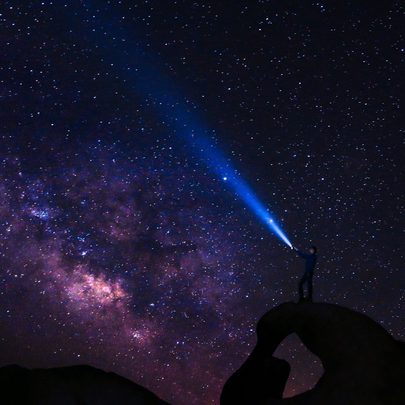 Tech Tuesday: The Smithsonian is bringing astronomy education to rural areas episode artwork